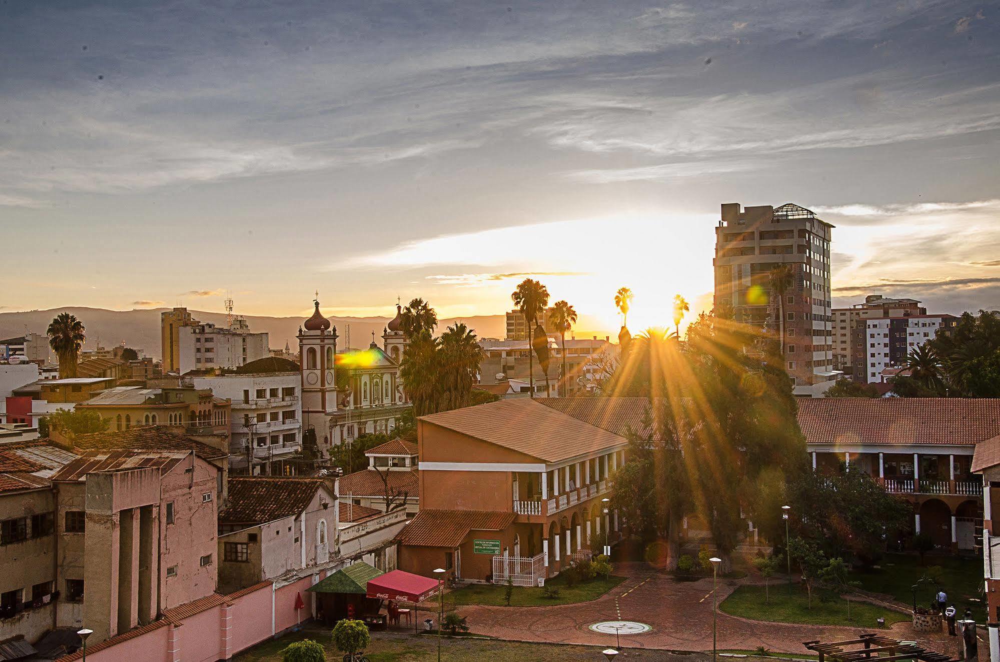 Apart Hotel Violettas Cochabamba Exterior photo